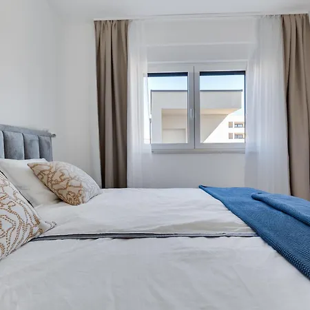 Rue By Interhome Apartmán *